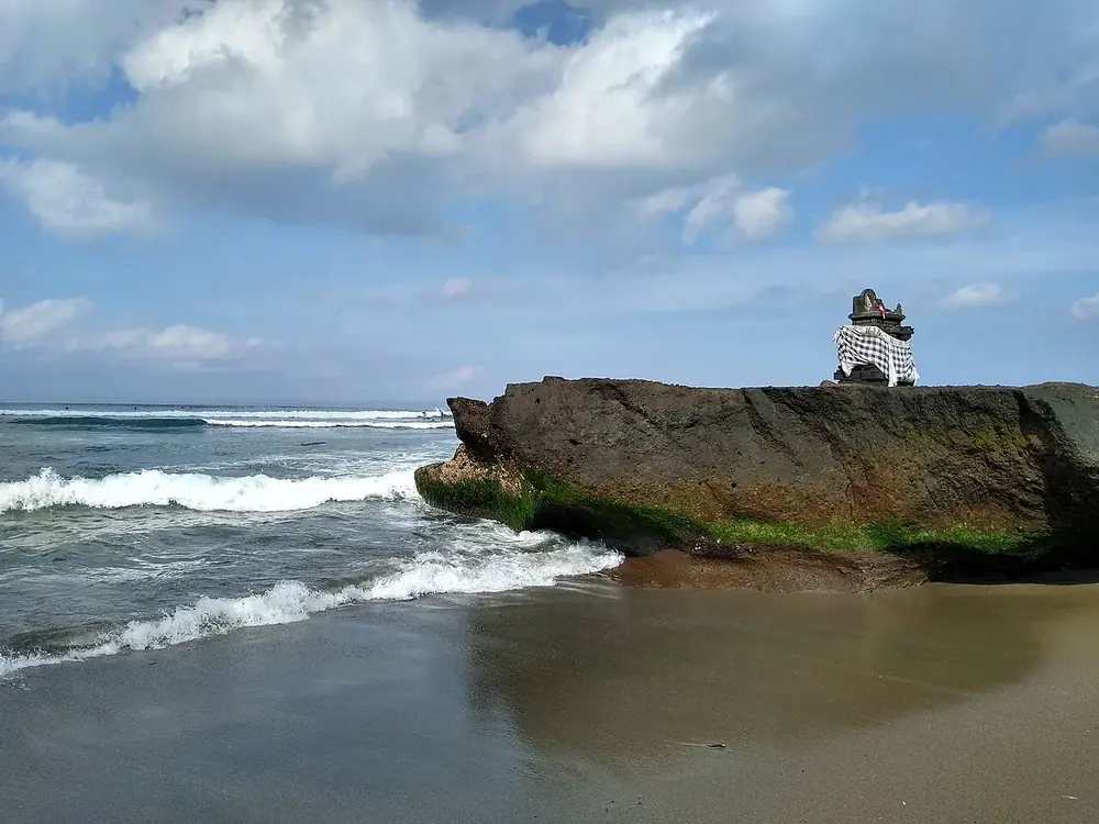 Surf dan kafe di sepanjang pantai — Canggu, Kemana aja dari Cemagi