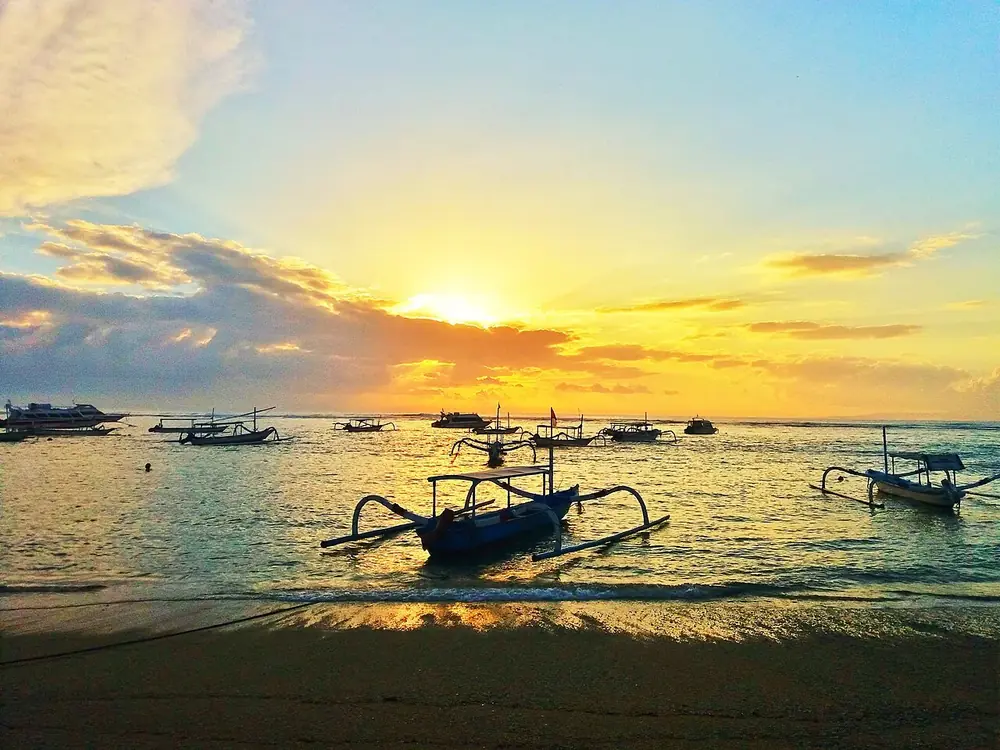 Lewat By Pass, 20 menit sampai pantai — Sanur, Kemana aja dari Denpasar