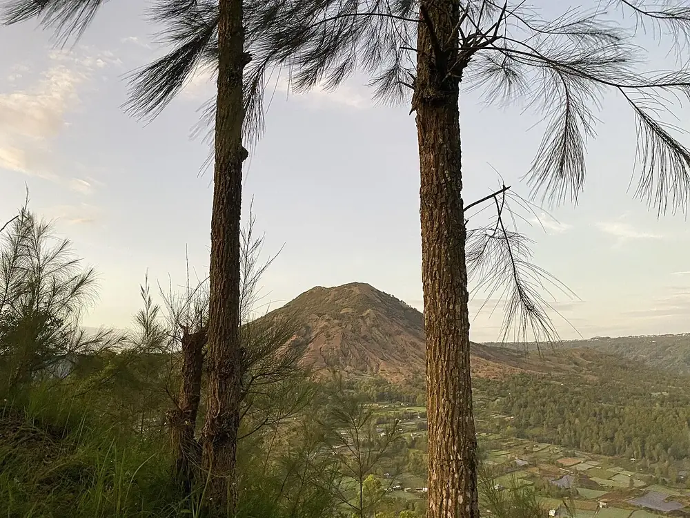 Pemandangan Batur paling jelas sebelum jam 10 — Kintamani, Kemana aja dari Tampaksiring